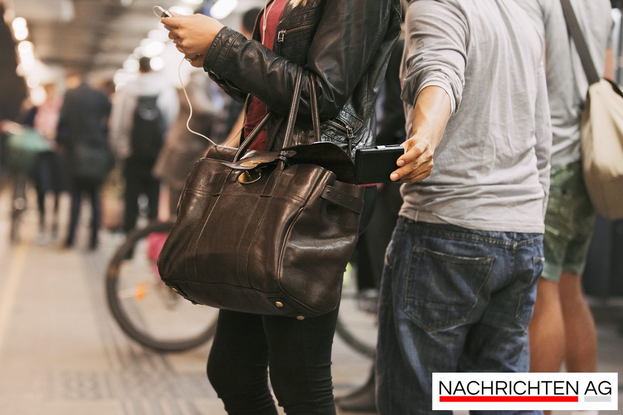 Falscher Handwerker stiehlt Rentnerin in Magdeburg – Polizei warnt!